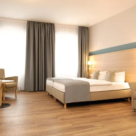 & Roehrl Hotell Straubing