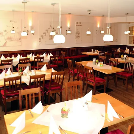 & Gasthaus Das Roehrl