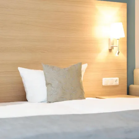 Hotel & Roehrl